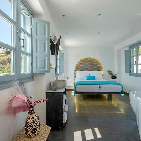 Blackstone Luxury Suites Emporio  Exteriér fotografie