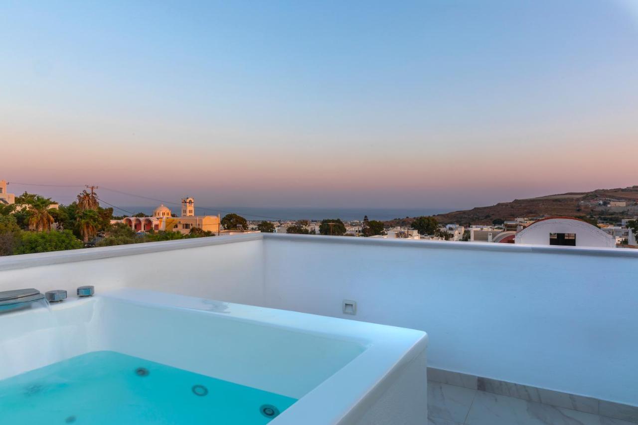 Blackstone Luxury Suites Emporio  Exteriér fotografie