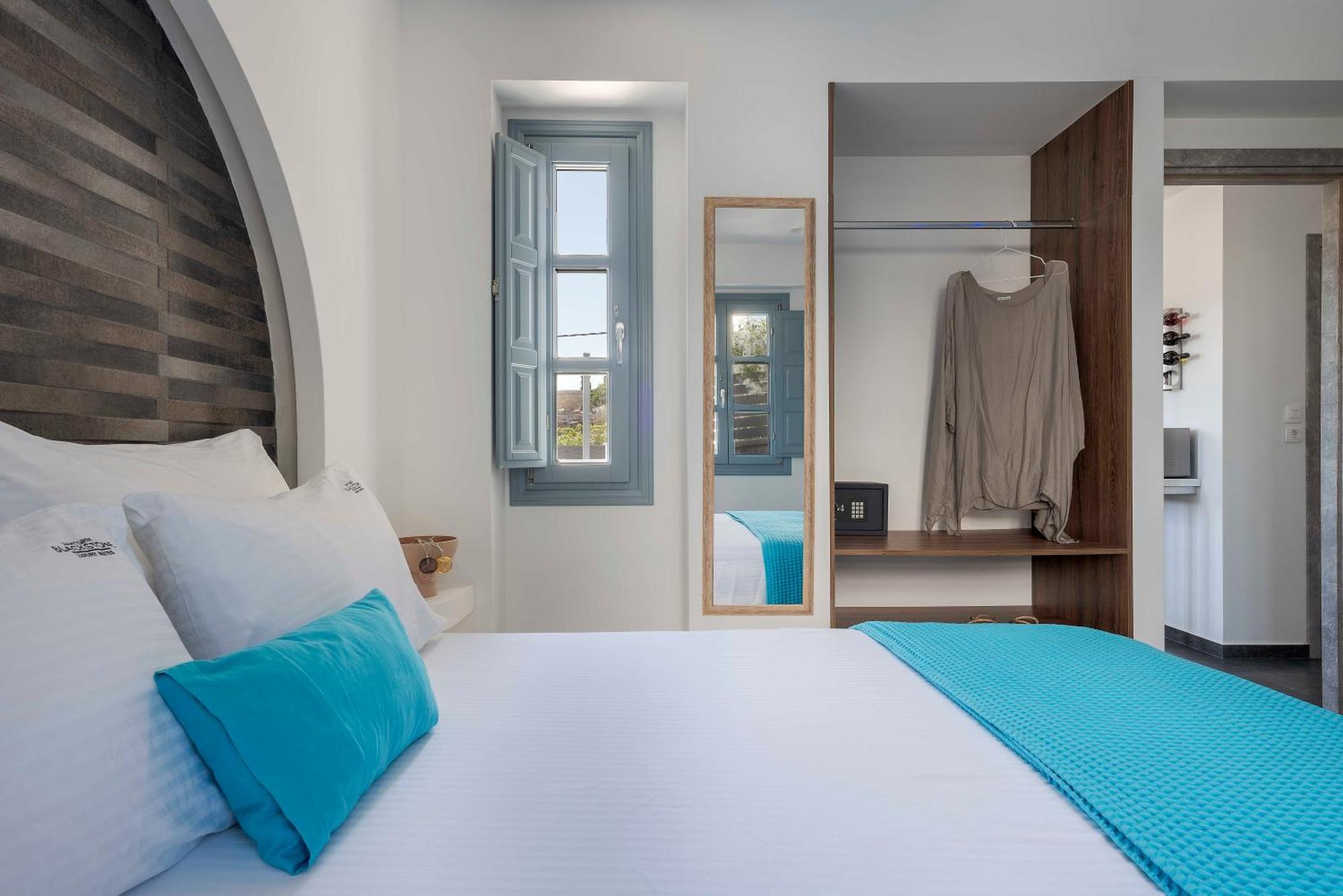 Blackstone Luxury Suites Emporio  Pokoj fotografie